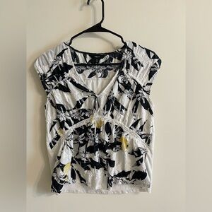 Next: Black And White Lemon Blouse Women's Size 2
